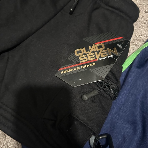 Black and Blue Shorts Set- nwt- 4T - Picture 5 of 6